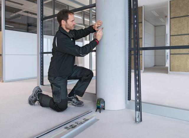 Krížový bodový laser BOSCH GCL2-15G + RMI + BM3