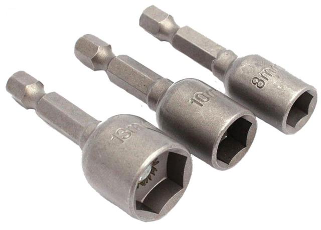 Sada nástrčných hlavíc s magnetom