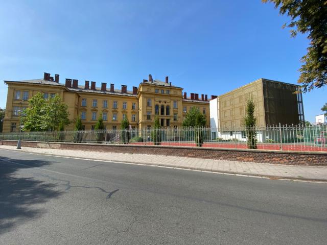 Biskupské gymnázium