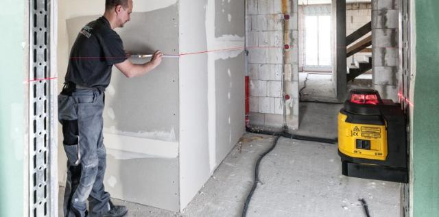 Samonivelačný multilíniový laser STABILA LAX 400