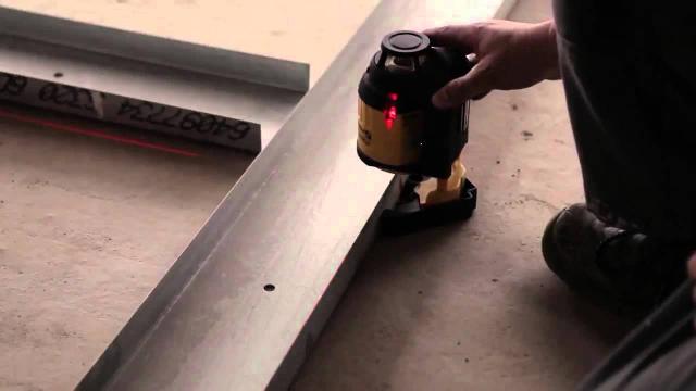 Samonivelačný multilíniový laser STABILA LAX 400