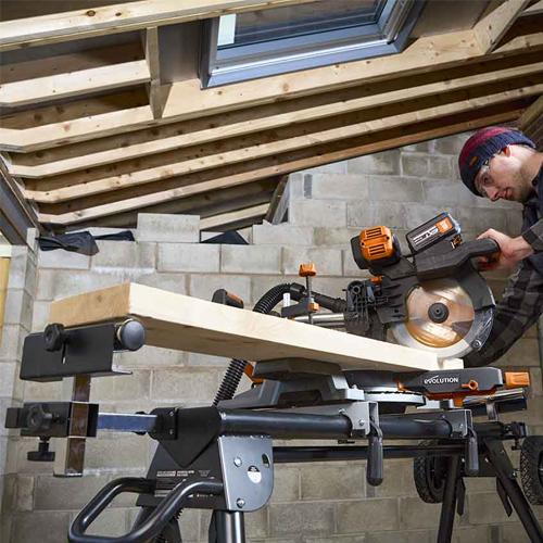 Pokosová AKU stolová píla EVOLUTION R255SMS-DB-Li + 2x 5Ah batéria a nabíjačka